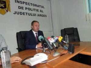Noul șef al IPJ Argeș, teleormăneanul Tudorel Pieleanu, și-a printat hartă să se orienteze prin județ 6 Noul șef al IPJ Argeș, teleormăneanul Tudorel Pieleanu, și-a printat hartă să se orienteze prin județ 5