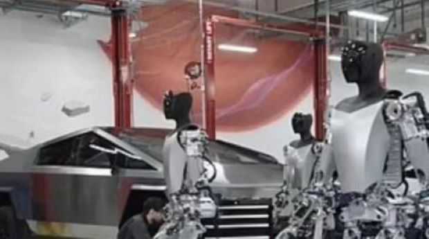 Incident Ntr O Fabric Tesla Un Inginer A Fost Atacat De Un Robot