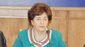 Gabriela Pendiuc duce Şcoala Populară de Arte şi Meserii în Algeria