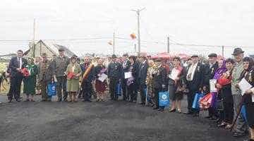 Cu ocazia zilei comunei,  primarul Bălăşoiu de la Rociu a premiat veteranii de război şi tinerii care au atins  anul acesta vârsta majoratului