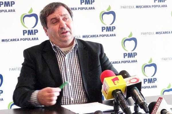 Cătălin Bulf: „În-loc-de-primarul Ionică oferă piteştenilor din blocul 30 şi blocul 24 miros de gunoi”