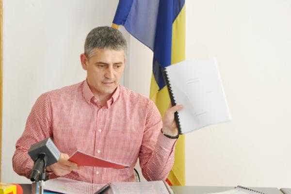 Tudosoiu dă din nou concurs pentru funcţia de „general”