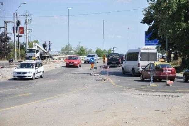 Circulaţia rutieră pe strada Calea Bucureşti va fi reluată dinspre strada Calea Câmpulung şi strada Depozitelor