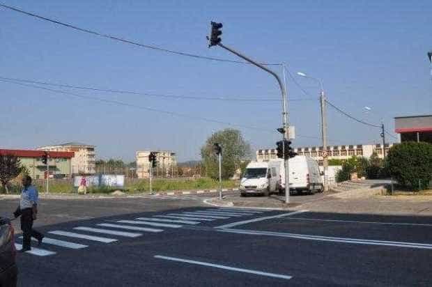 Un nou sistem de semaforizare va fi pus în funcţiune în Mioveni