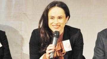 Promovarea femeilor în politică şi administraţie, obiectiv prioritar pentru Simona Bucura-Oprescu