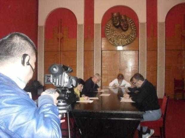 Premieră administrativă la Teatrul Alexandru Davila