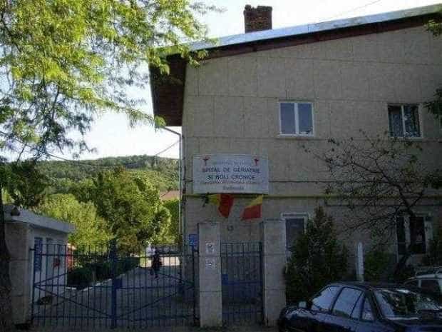 Râie la Spitalul de Geriatrie din Ștefănești. Două infirmiere sunt bolnave!