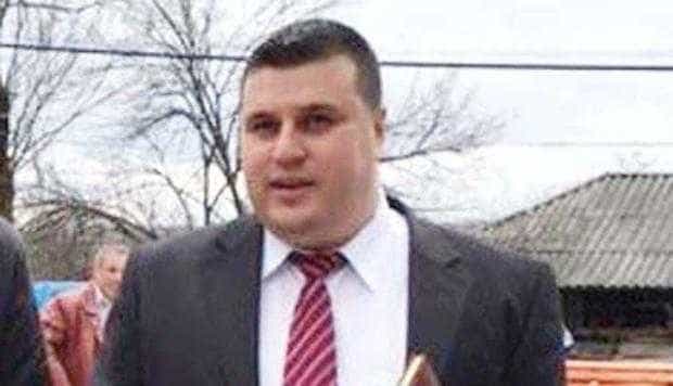Primarul Proca prosteşte o ţară întreagă! Sesizarea lui către poliţie e apă de ploaie. A fost făcută doar să se acopere…