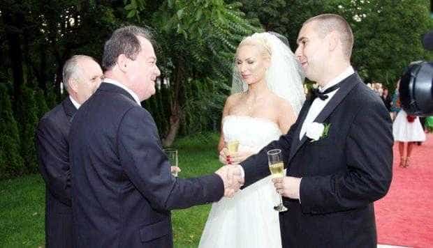 După o condamnare, a venit şi o separare, fata primarului Ionică  a divorţat de Ionuţ Eftime