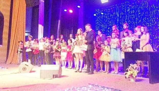 S-au desemnat câştigătorii Festivalului Naţional de Muzică Uşoară ,,Laleaua de Aur” 2016!