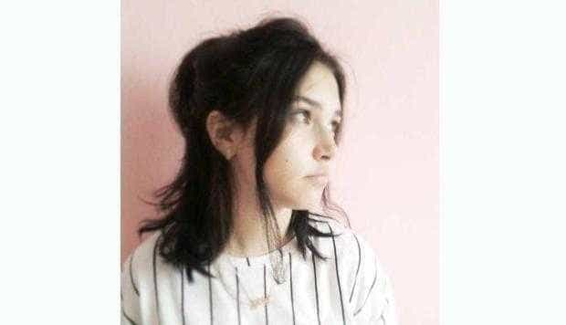 Mihaela Ilie, elevă:  „Sunt tipul de scriitoare care şi-ar putea omorî personajele în mijlocul acţiunii” (I)