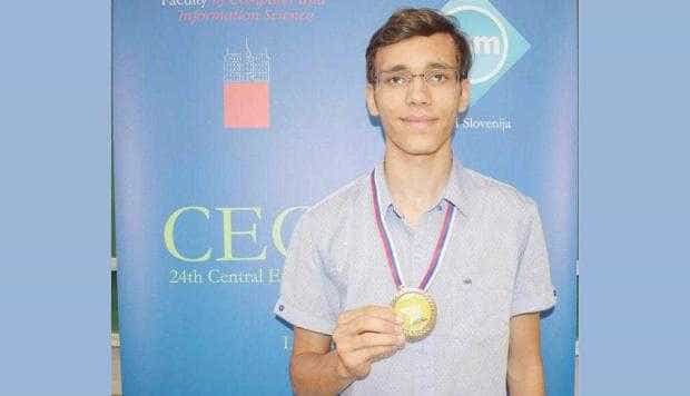 Costin Oncescu, aur la olimpiada de informatică a Europei Centrale