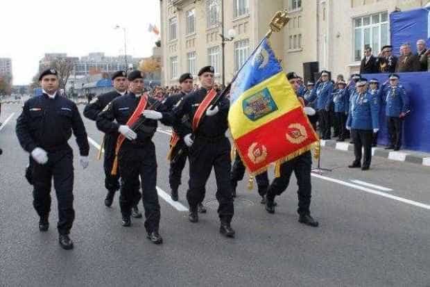 ISU Argeș a primit Drapelul de luptă prin decret prezidențial
