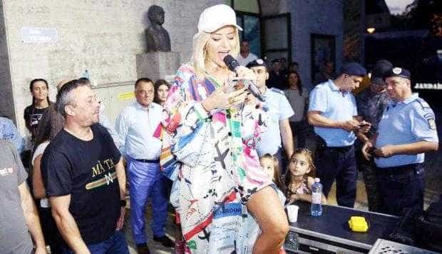 Delia a cântat pe 5.000 de euro la Piteşti