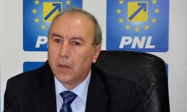 Consilierii județeni PNL nu votează măririle de salariu ale bugetarilor CJ