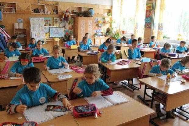 La Mioveni, încep înscrierile la clasa pregătitoare