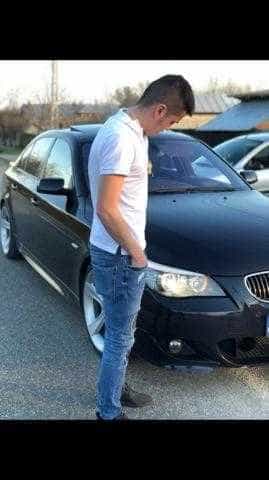Un sofer de BMW a accidentat mortal o femeie și a fugit 7 sacke