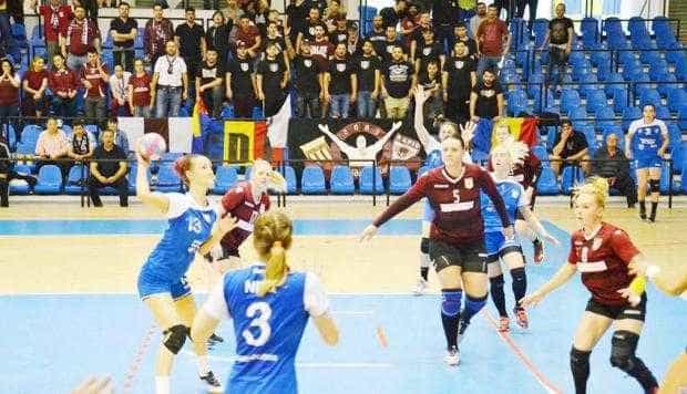 Echipa de handbal Dacia Mioveni a ratat calificarea directă în Liga Florilor
