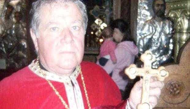 Preotul Mărioara spune că nu ştie ce s-a făcut cu banii de la UE pentru promovarea restaurării bisericii