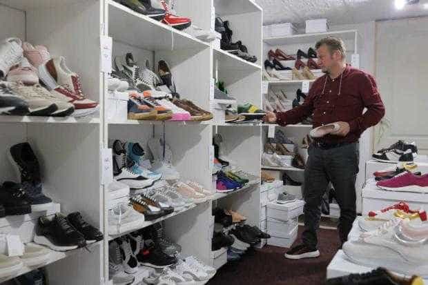 presshub.ro: O fabrică din Segarcea s-a retehnologizat cu bani europeni și a devenit unic producător de pantofi sport pentru Max Mara – PressHub