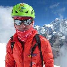 Alpinistul argeşean Teo Vlad a ajuns pe Everest