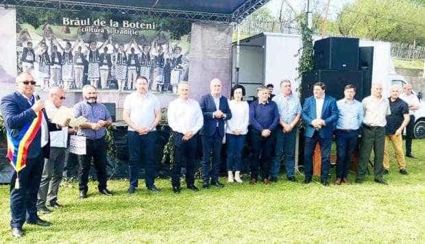 Ziua Comunei Boteni a coincis cu sărbătorirea a 100 de ani de la înfiinţarea căminului cultural din localitate