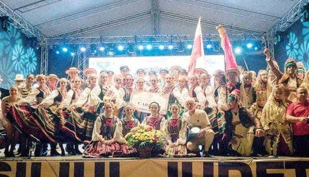 Pe 3 septembrie începe Festivalul Internaţional de Folclor „Carpaţi”