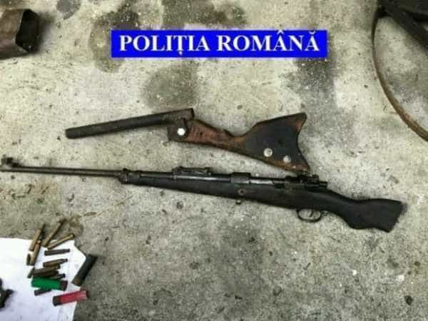 Corbi: Reținut de polițiști pentru nerespectarea regimului armelor și munițiilor