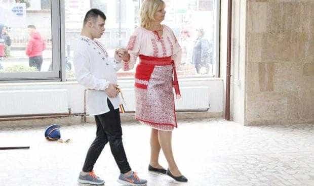 Spectacol emoţionant de Ziua Internaţională a Persoanelor cu Dizabilităţi