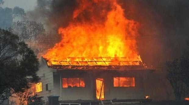 Incendiu la o casă de vacanță din comuna Dragoslavele