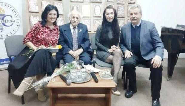 Profesorul şi scriitorul Mihai Ghiţescu, sărbătorit la împlinirea a 99 de ani,  la Centrul Cultural Piteşti