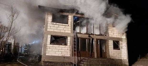 Incendiu la o vilă din Lerești