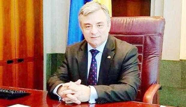 Adrian Miuţescu, preşedintele PNL Argeş: „Guvernul nu poate suporta plata unor salarii medii pentru peste un milion de salariaţi. Cealaltă parte trebuie să o susţină compania”