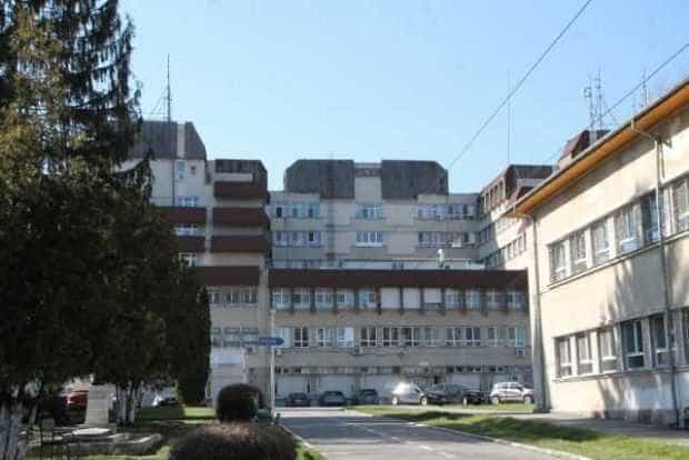 O angajată a fabricii Lear din Câmpulung, infectată cu Covid-19