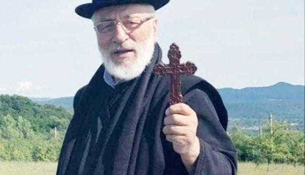 Calinic vrea să facă o procesiune cu moaştele Sfintei Filofteia prin faţa spitalelor din judeţ