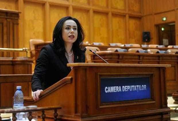 Deputatul Simona Bucura Oprescu: „Toți cetățenii trebuie să știe cum s-au făcut achizițiile publice”