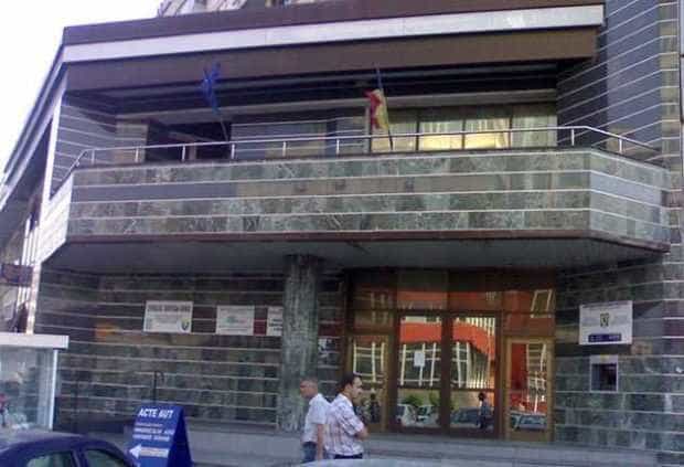 Serviciul Permise și Înmatriculări Argeș va funcționa doar cu 5 angajați
