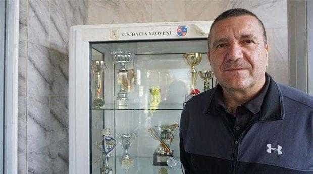 Gheorghe Covaciu – noul antrenor al echipei de handbal a CS Dacia Mioveni 2012