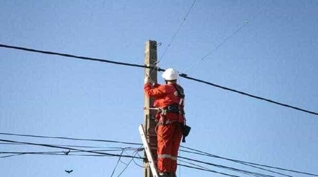 Se oprește curentul electric în trei localități din Argeș! Mii de consumatori sunt afectați