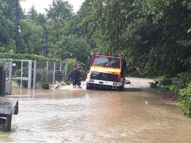 Guvernul a alocat bani pentru localitățile din Argeș afectate de inundații