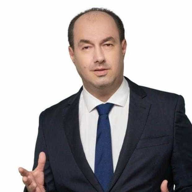 Apostoliceanu după demisie: „Le mulțumesc colegilor din aparatul administrativ cu care am muncit cot la cot patru ani de zile!”