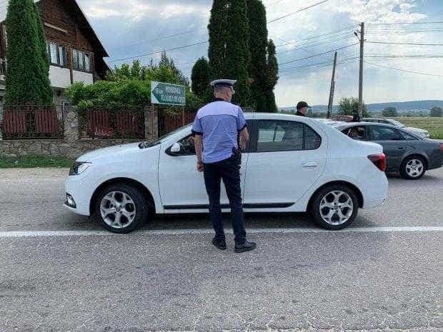 Comunele carantinate Bălilești și Dârmănești pot fi tranzitate cu mijloace auto