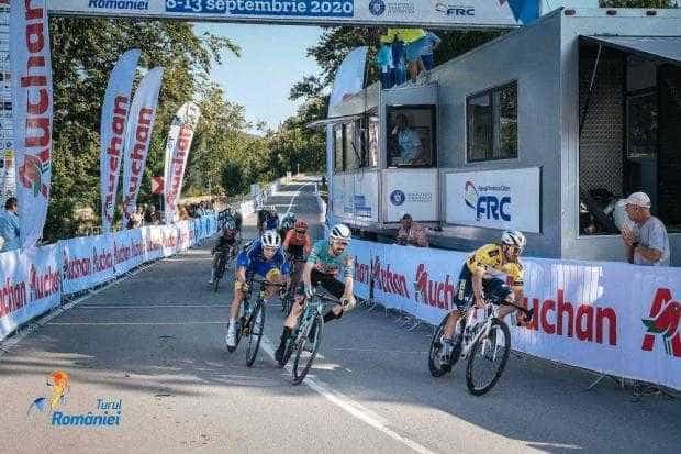 Edi Grosu, victorie în etapa a III-a a Turului României. Competiția continuă astăzi, 12 septembrie, pe Transfăgărășan, cu destinația Curtea de Argeș   
