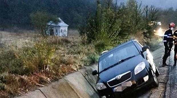 ACUM! Accident în Albota între un autoturism și o dubiță!