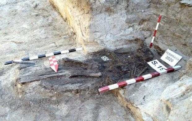 Rămășițele a 54 de deținuți politici au fost descoperite de arheologi în fostul lagăr comunist de la Periprava