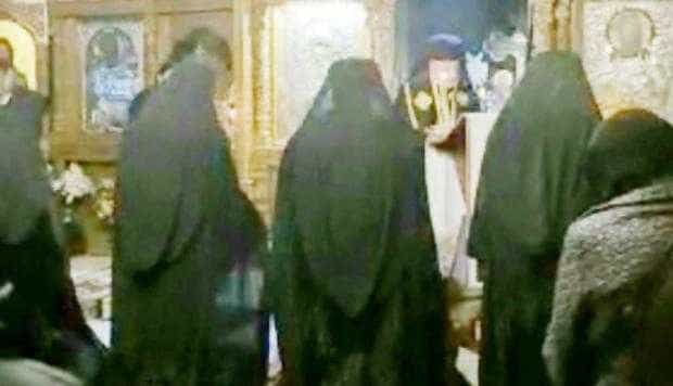 Patru călugări au fost unşi în monahism la Mănăstirea ”Negru Vodă”