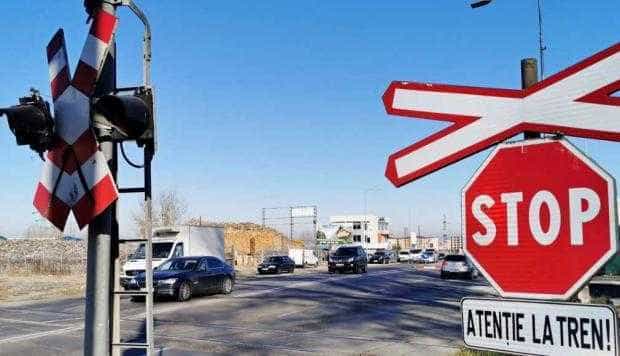 Argeș. Filtre ale polițiștilor la pasajele de cale ferată. Amenzi aplicate și lemne confiscate