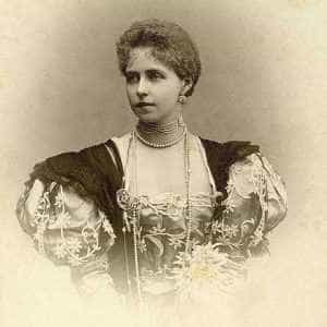 21 Martie 1844 - începe Calendarul Religiei Baha’i. Regina Maria a României a fost adeptă 6 Regina_Maria_a_Romaniei_(1)