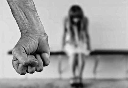 Piteștean reținut după ce a violat o minoră de 17 ani