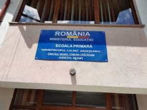 De ziua sa, ÎPS Calinic a fost la școala care îi poartă numele, din locurile natale 6 De ziua sa, ÎPS Calinic a fost la școala care îi poartă numele, din locurile natale 6